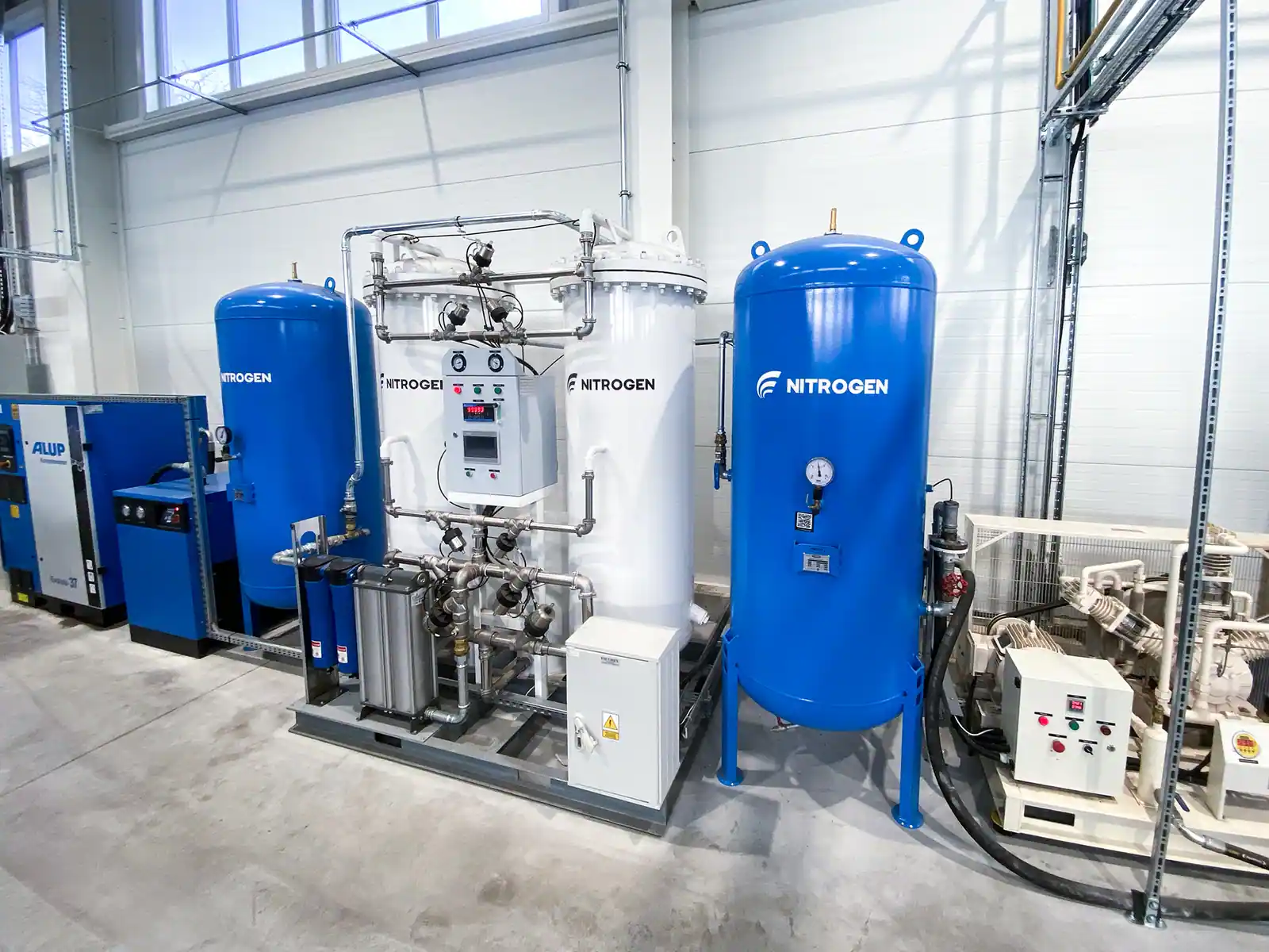 Generator azotu PSA czy system membranowy? Techniczne porównanie technologii